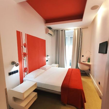 Hostal Santa Ana Colors Μαδρίτη Εξωτερικό φωτογραφία