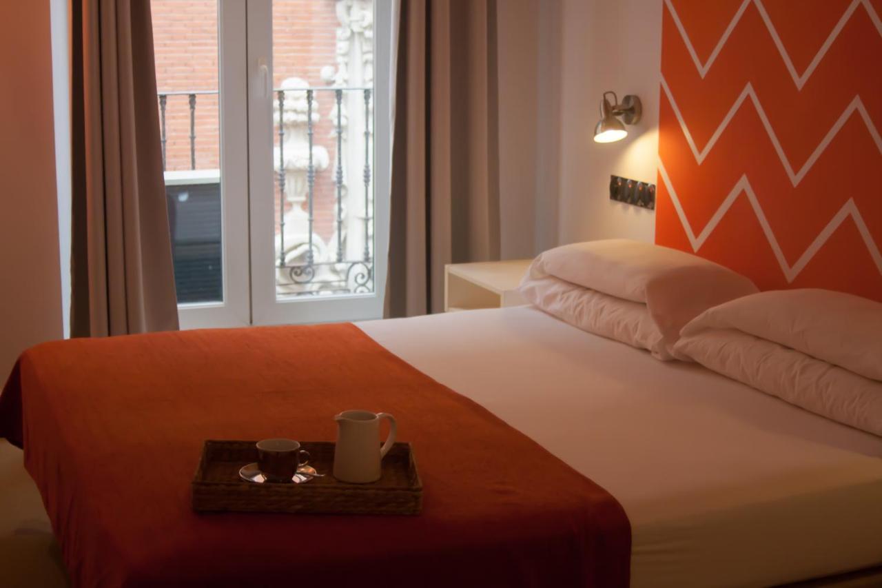 Hostal Santa Ana Colors Μαδρίτη Εξωτερικό φωτογραφία
