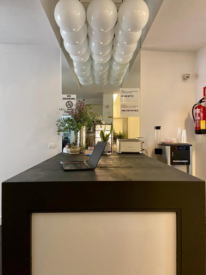 Hostal Santa Ana Colors Μαδρίτη Εξωτερικό φωτογραφία
