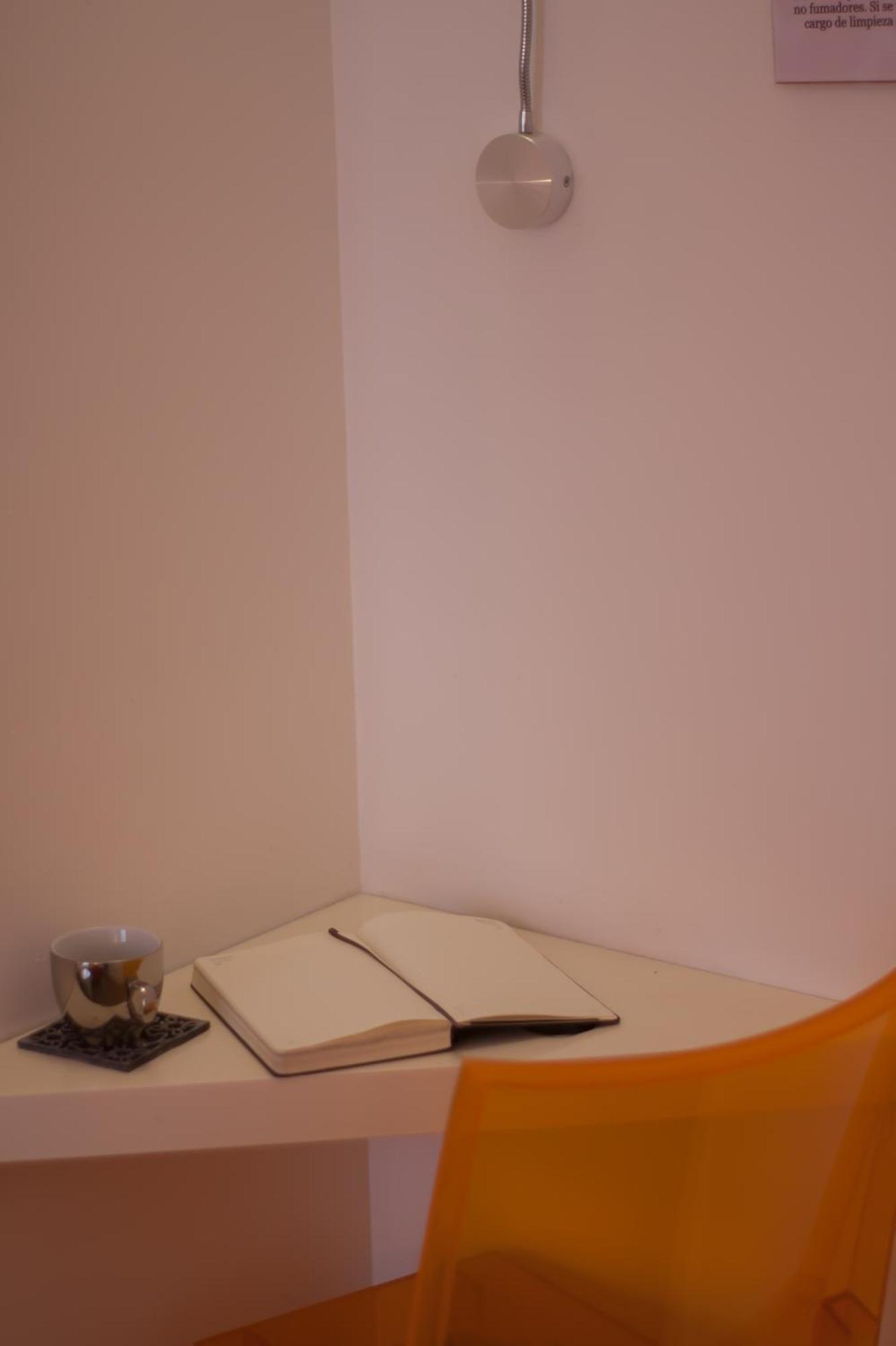 Hostal Santa Ana Colors Μαδρίτη Εξωτερικό φωτογραφία