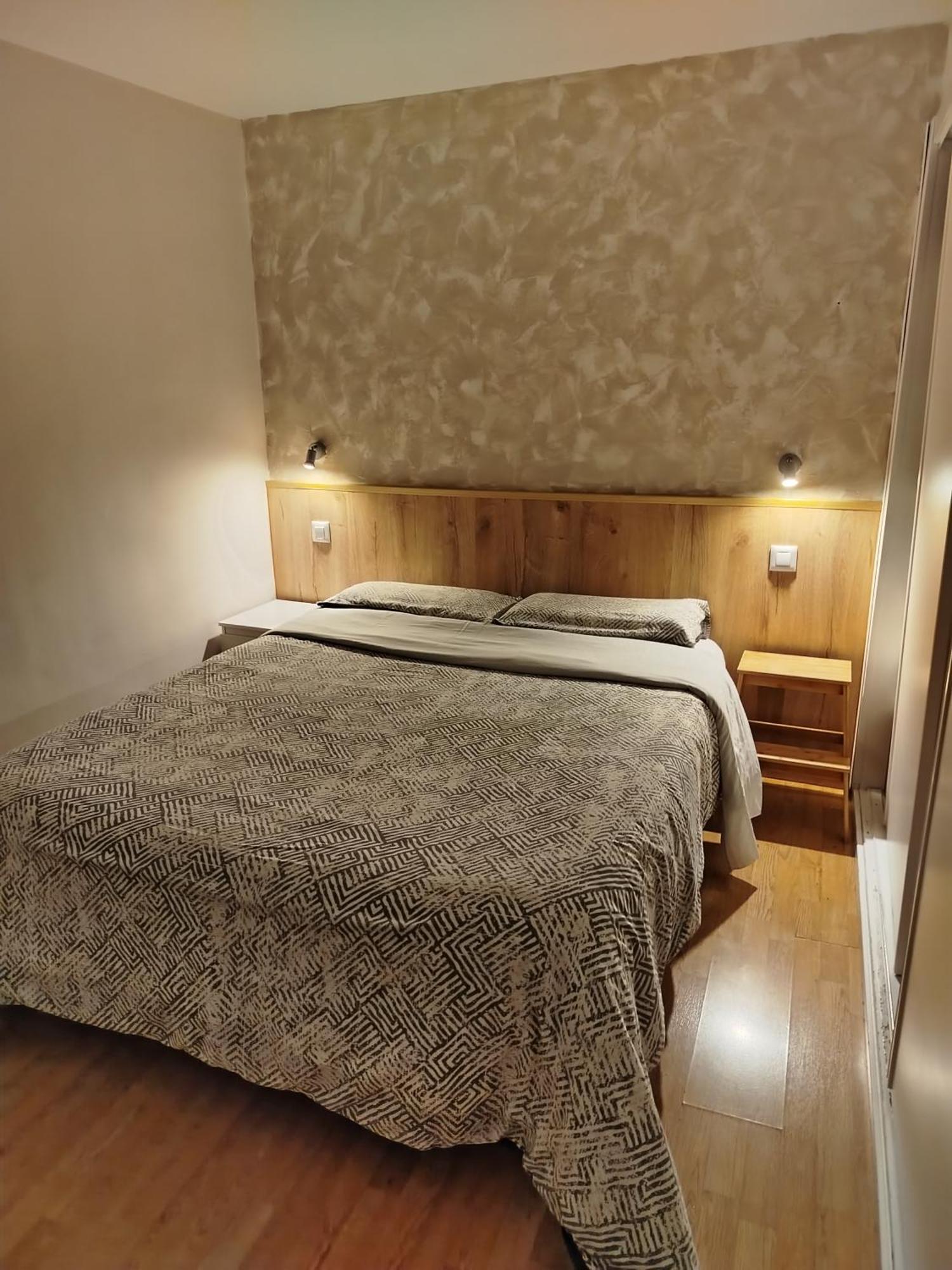 Hostal Santa Ana Colors Μαδρίτη Εξωτερικό φωτογραφία