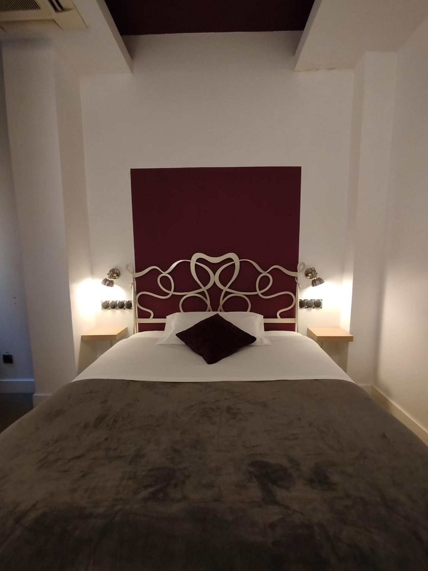 Hostal Santa Ana Colors Μαδρίτη Εξωτερικό φωτογραφία