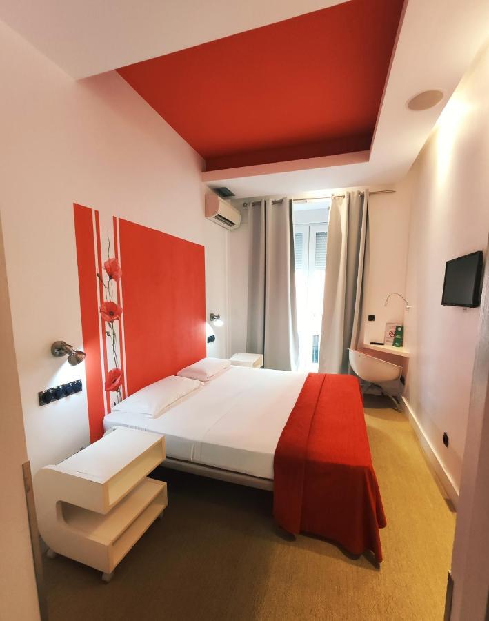Hostal Santa Ana Colors Μαδρίτη Εξωτερικό φωτογραφία