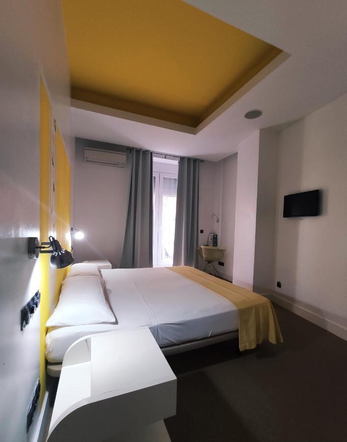 Hostal Santa Ana Colors Μαδρίτη Εξωτερικό φωτογραφία